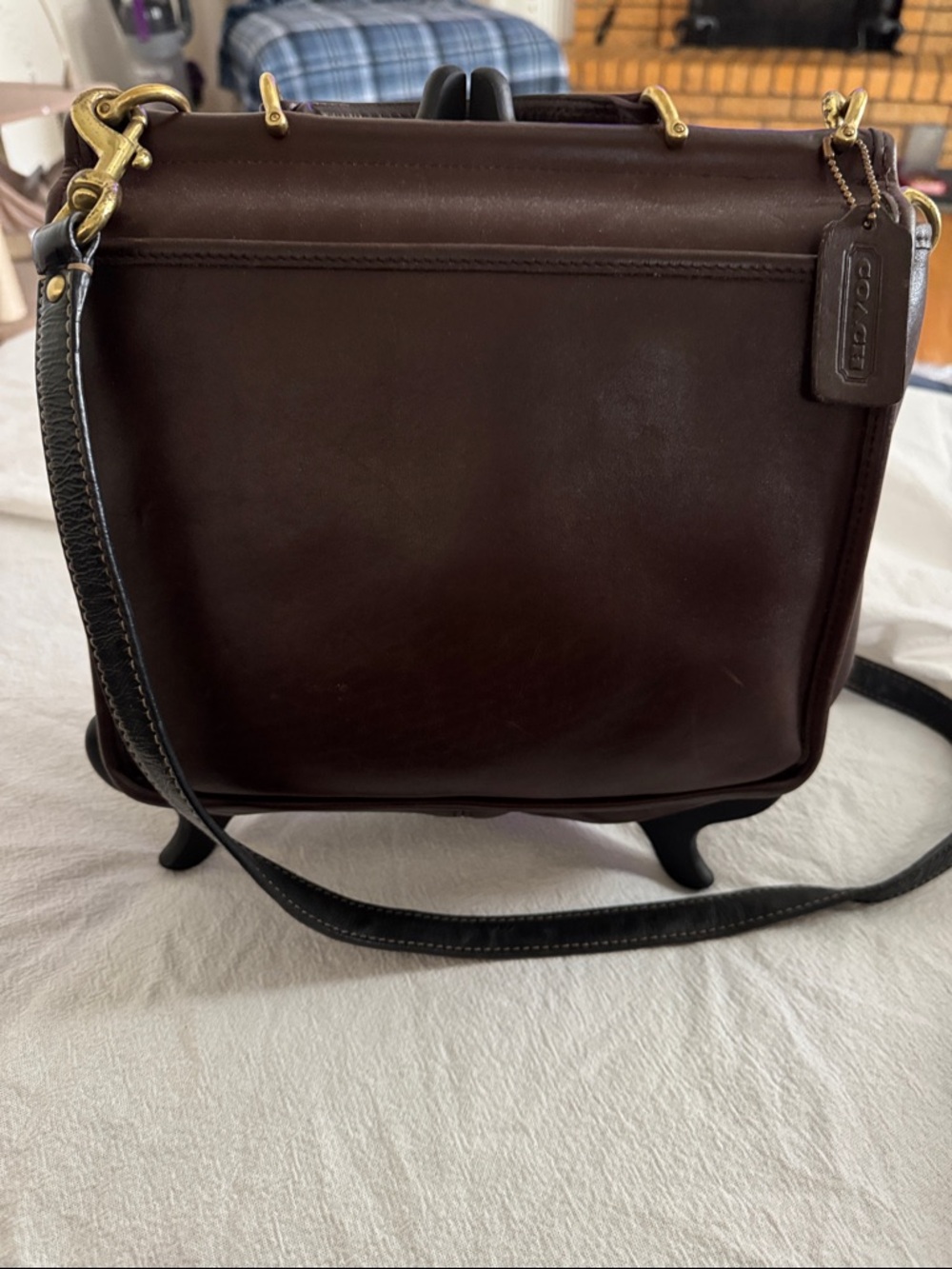 Vintage Coach Brown Leather Willis Messenger Bag with Gold Turn-Lock - Picture 2 of 10